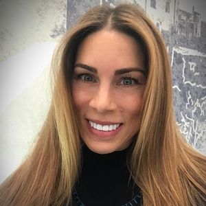 Meet your Posher, Debra